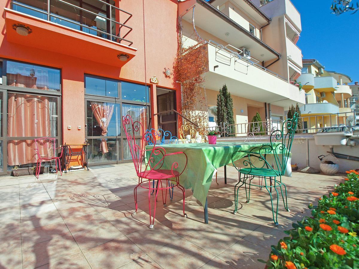 Apartments Kada 1571 Pula Exterior photo