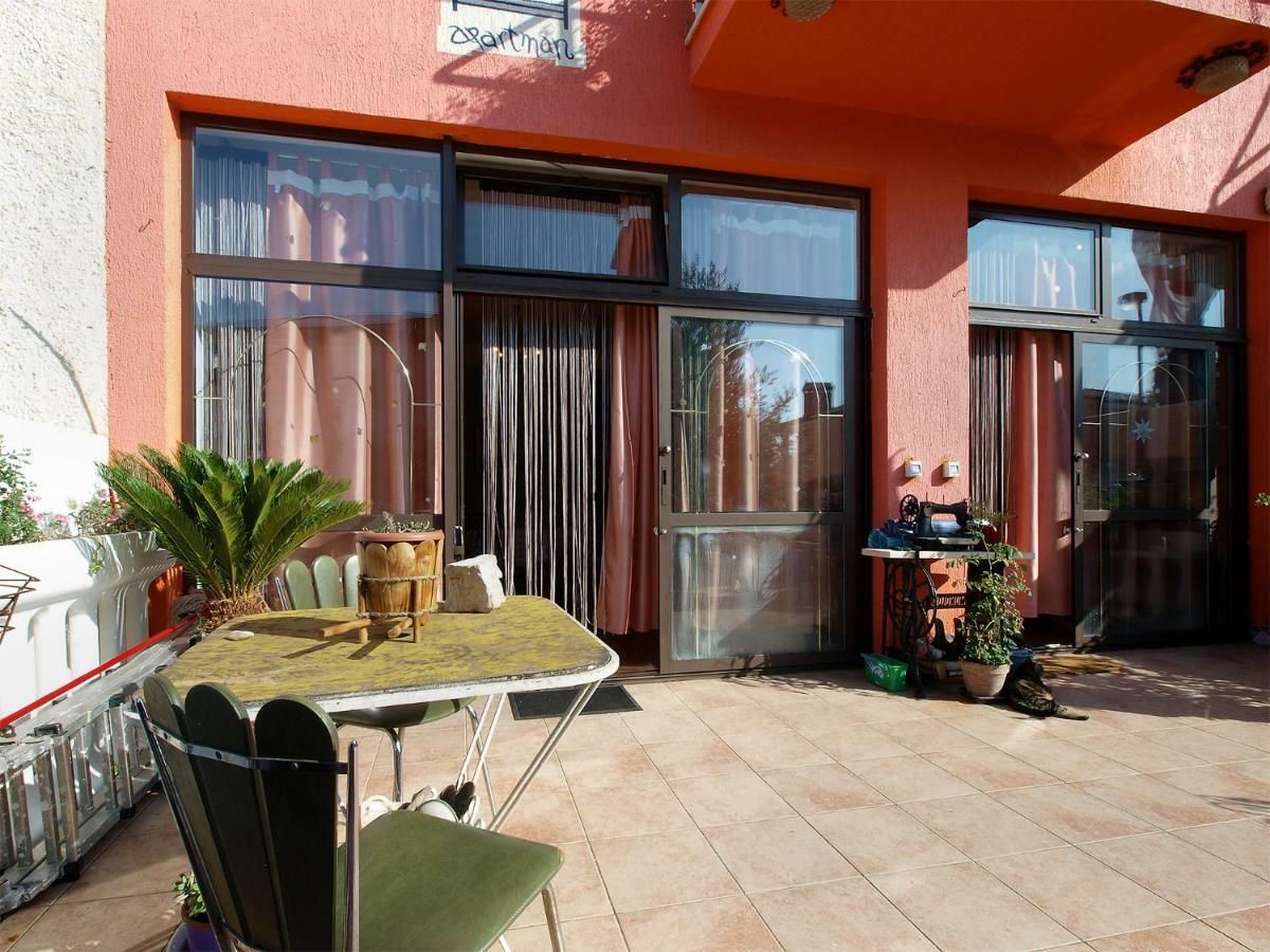 Apartments Kada 1571 Pula Exterior photo
